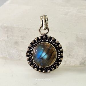 Labradorite Handmade Pendant Jewelry  Gift 1.52"